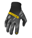 SALES SAMPLE : Seven Zero Clash Gloves (Size MD)